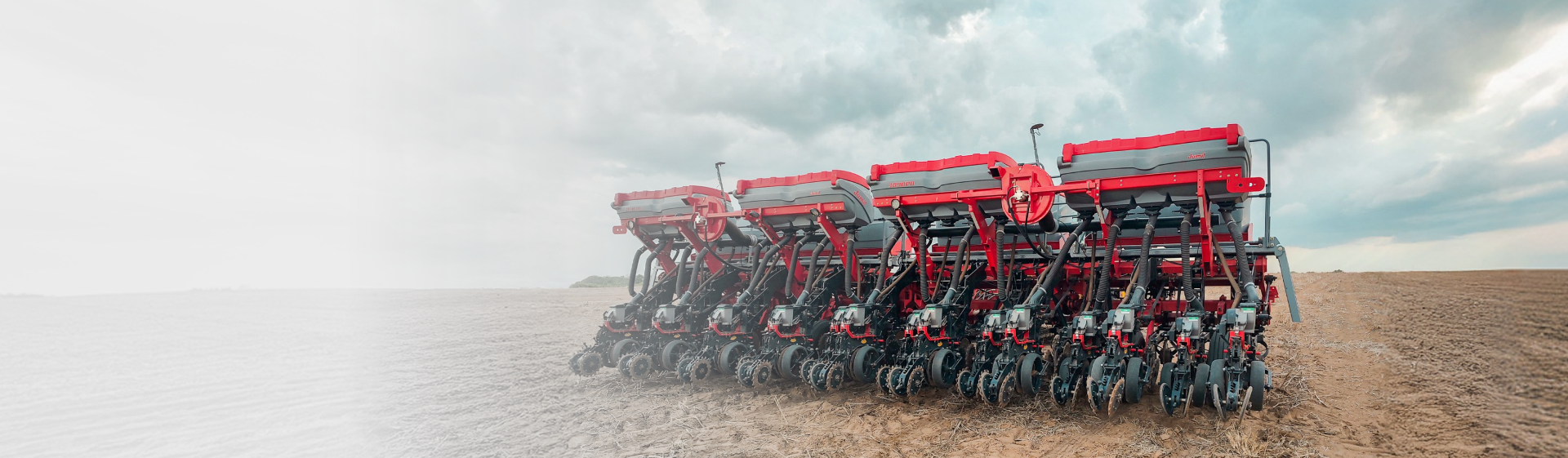 Plantadeira agr&iacute;cola JM Superapara m&eacute;dias propriedades 